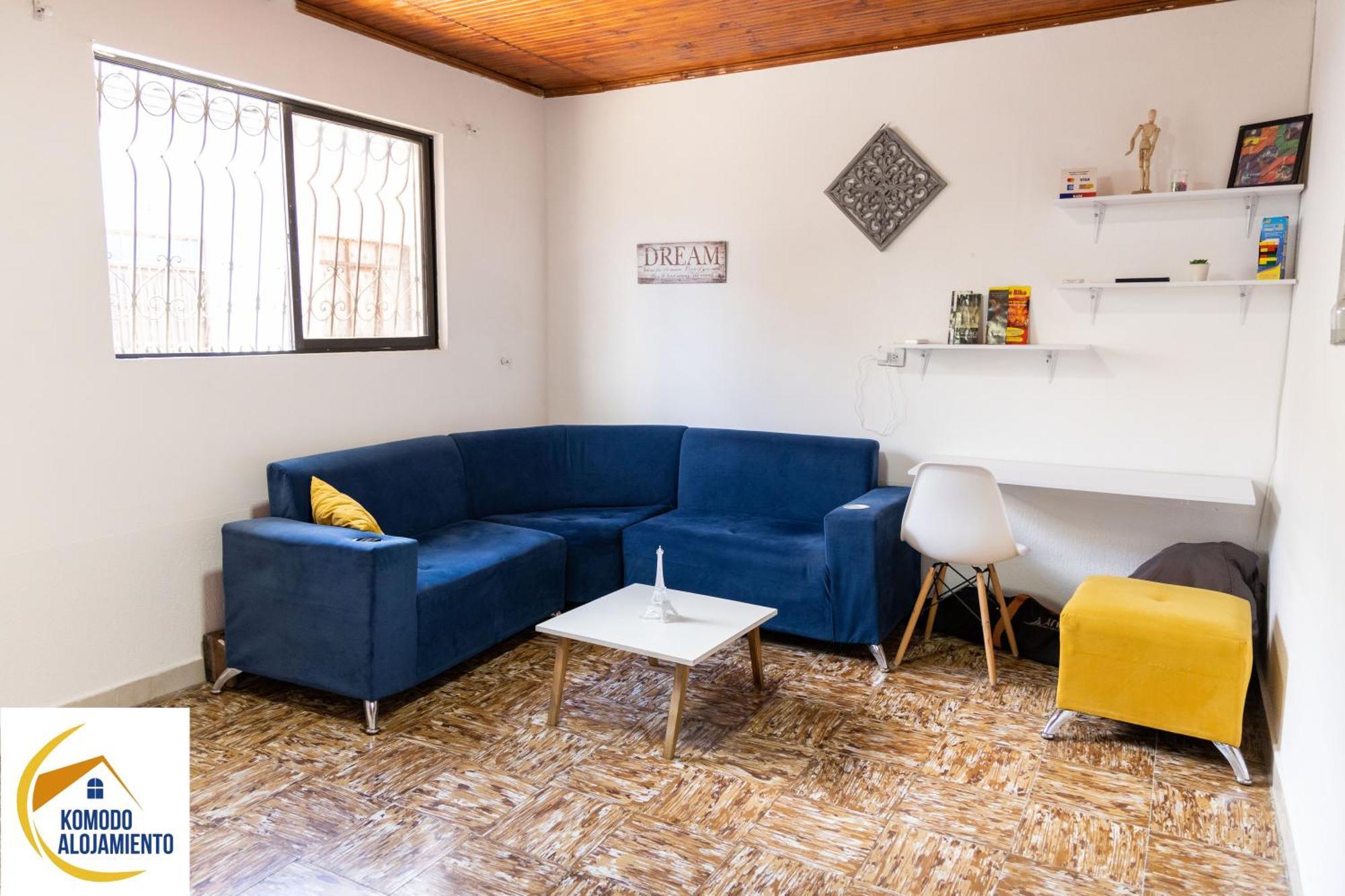 بوبايان Komodo Alojamiento- Hostal Autoservicio - Ubicado Muy Cerca Al Centro Historico -Habitaciones Con Bano Privado, Wifi , Cama 2X2 المظهر الخارجي الصورة